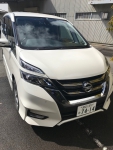 試乗車のセレナ