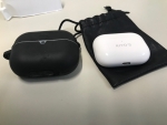 Meritcase/中身とAirPods Proのケース