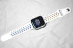 Apple Watch/本体にベルトを装着